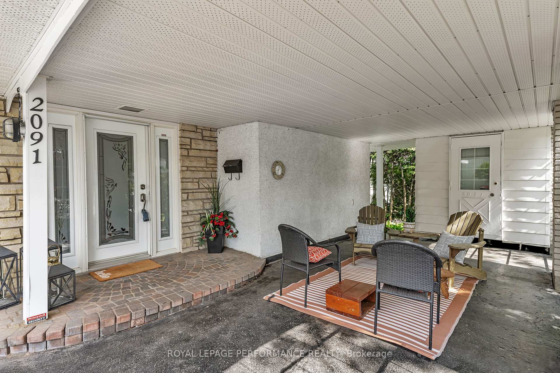 Photo 5 of 2091 Tawney Road, Ottawa, Hawthorne Meadows — HOMEH