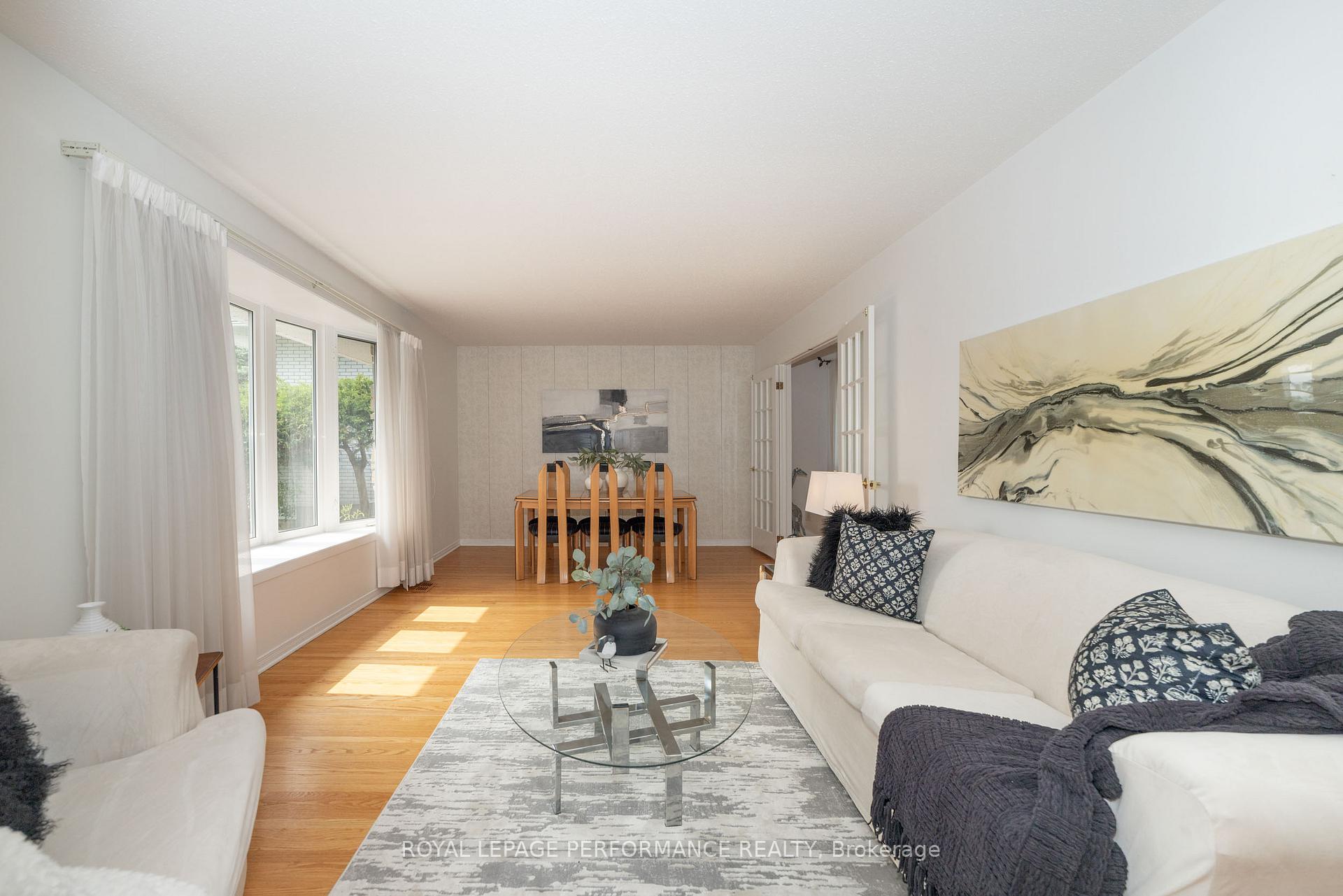 Photo 3 of 2091 Tawney Road, Ottawa, Hawthorne Meadows — HOMEH