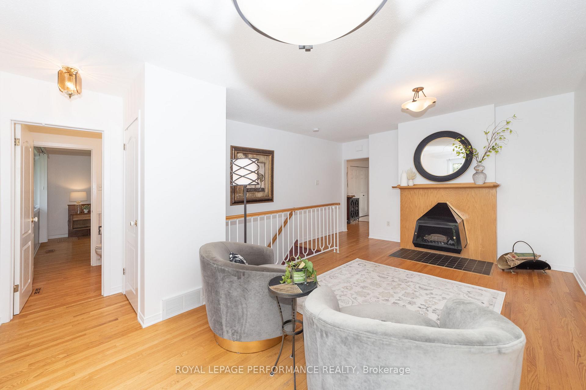 Photo 13 of 2091 Tawney Road, Ottawa, Hawthorne Meadows — HOMEH