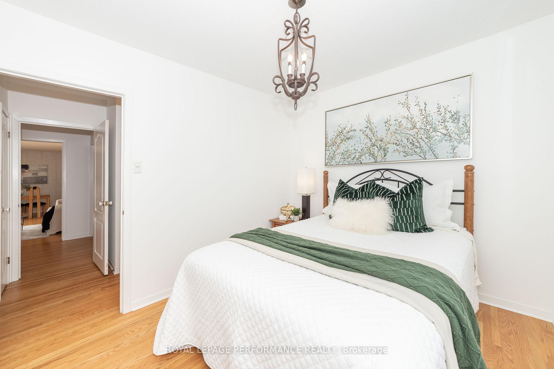 Photo 21 of 2091 Tawney Road, Ottawa, Hawthorne Meadows — HOMEH