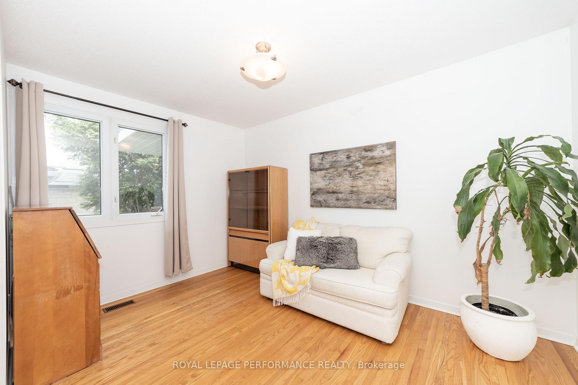 Photo 22 of 2091 Tawney Road, Ottawa, Hawthorne Meadows — HOMEH