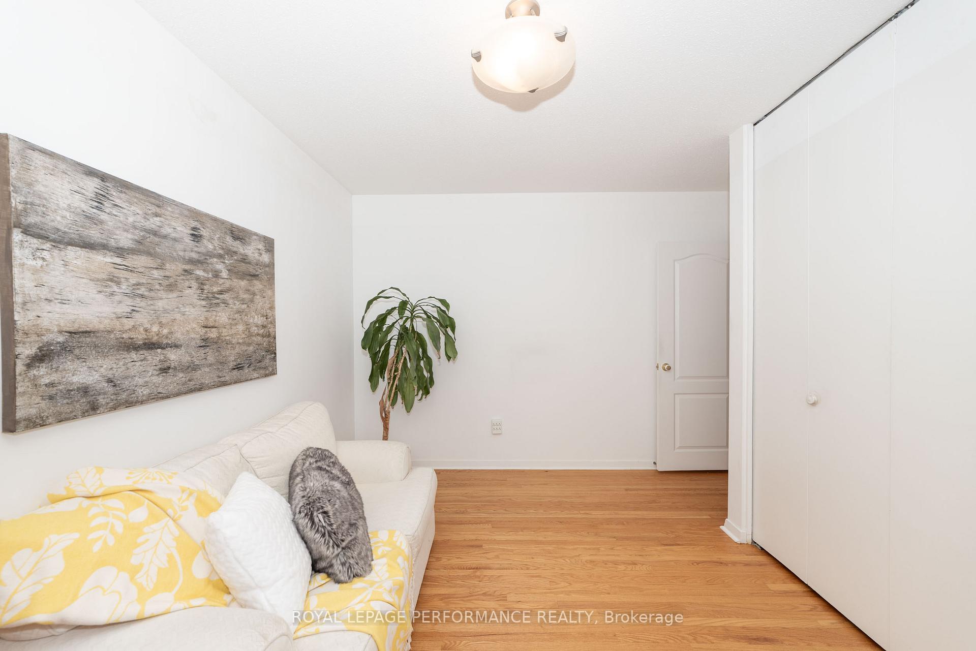 Photo 23 of 2091 Tawney Road, Ottawa, Hawthorne Meadows — HOMEH