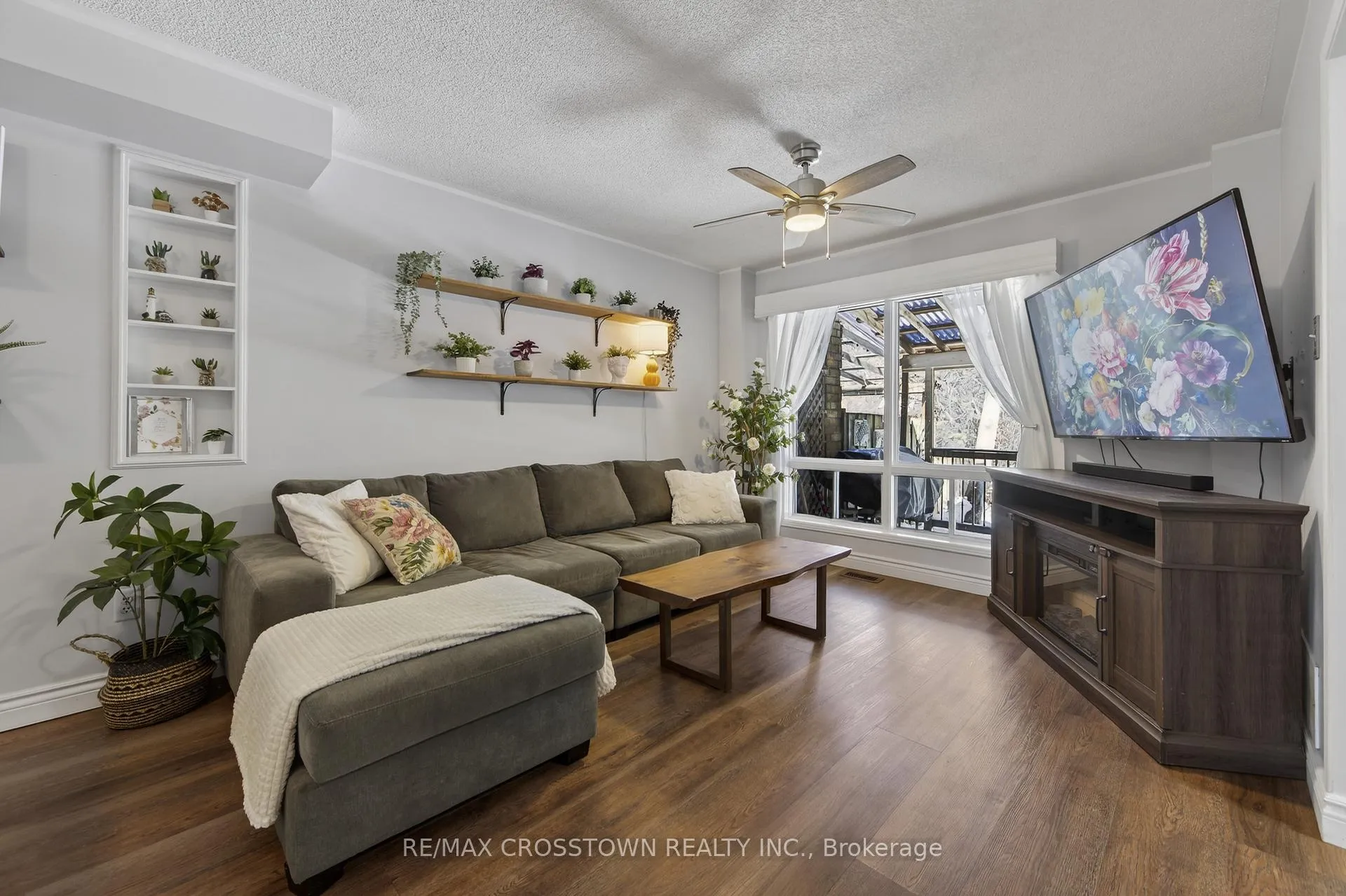 Photo 10 of 47 Lyfytt Crescent, Barrie, West Bayfield — HOMEH