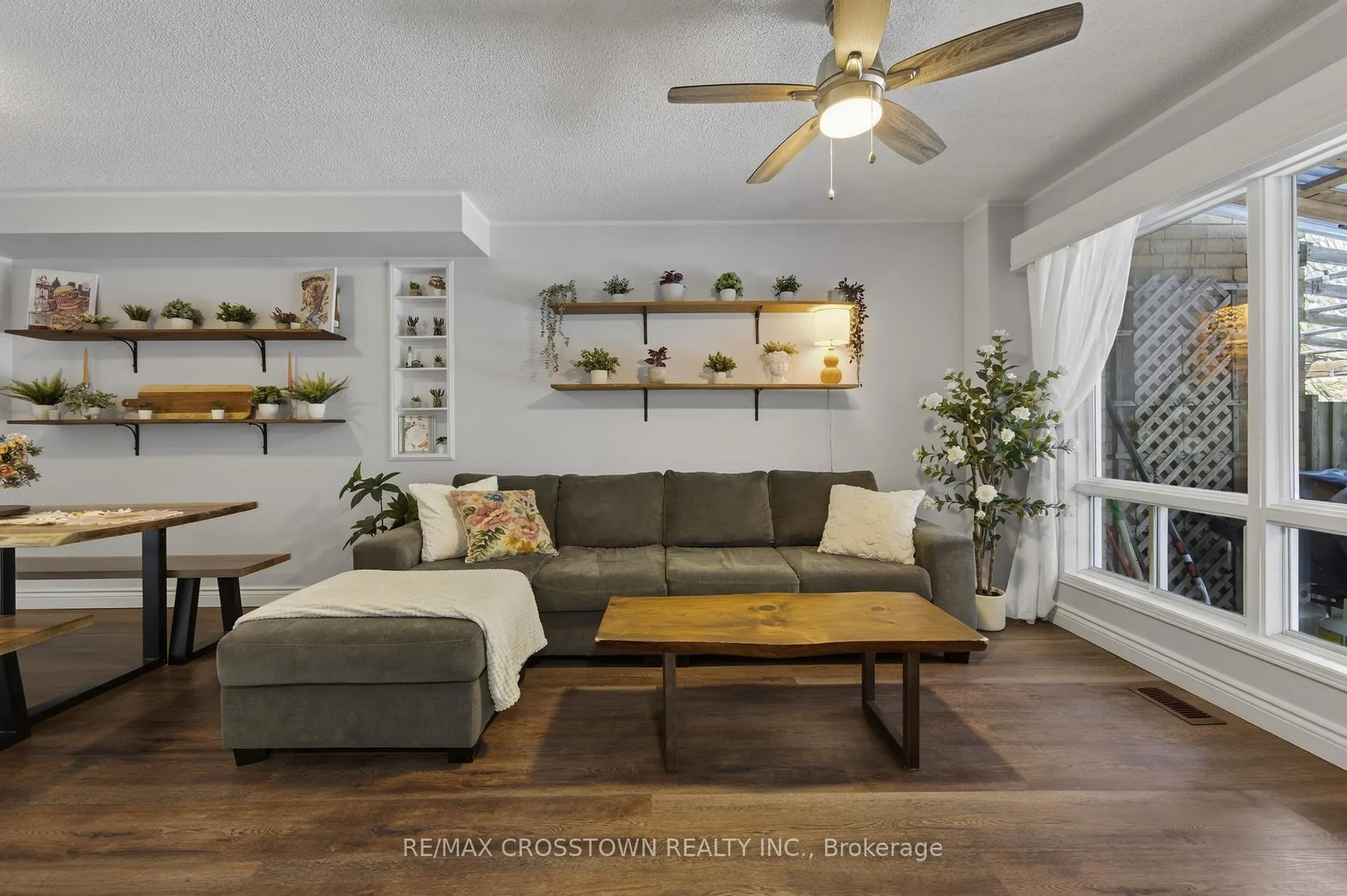 Photo 13 of 47 Lyfytt Crescent, Barrie, West Bayfield — HOMEH