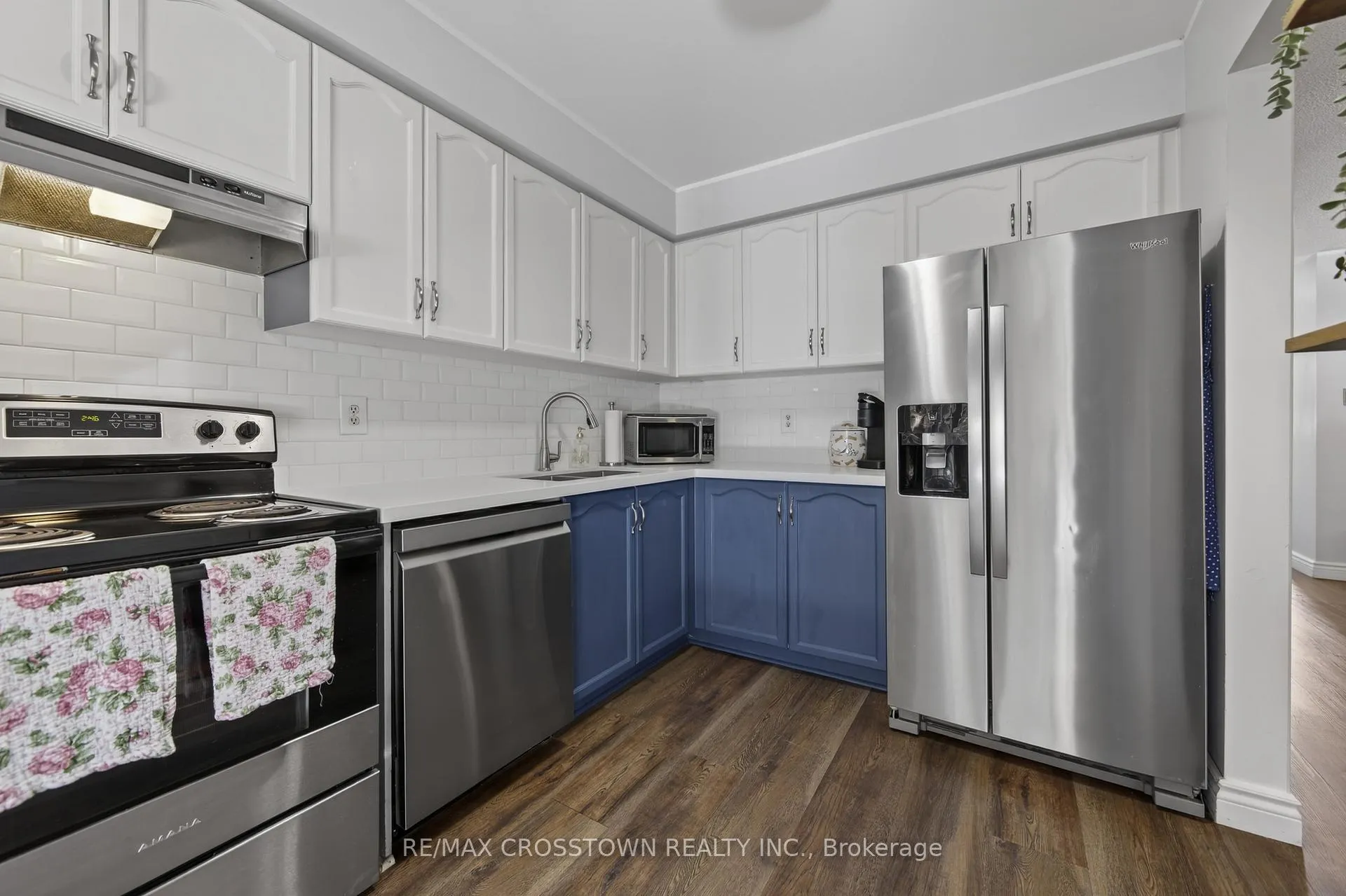 Photo 16 of 47 Lyfytt Crescent, Barrie, West Bayfield — HOMEH