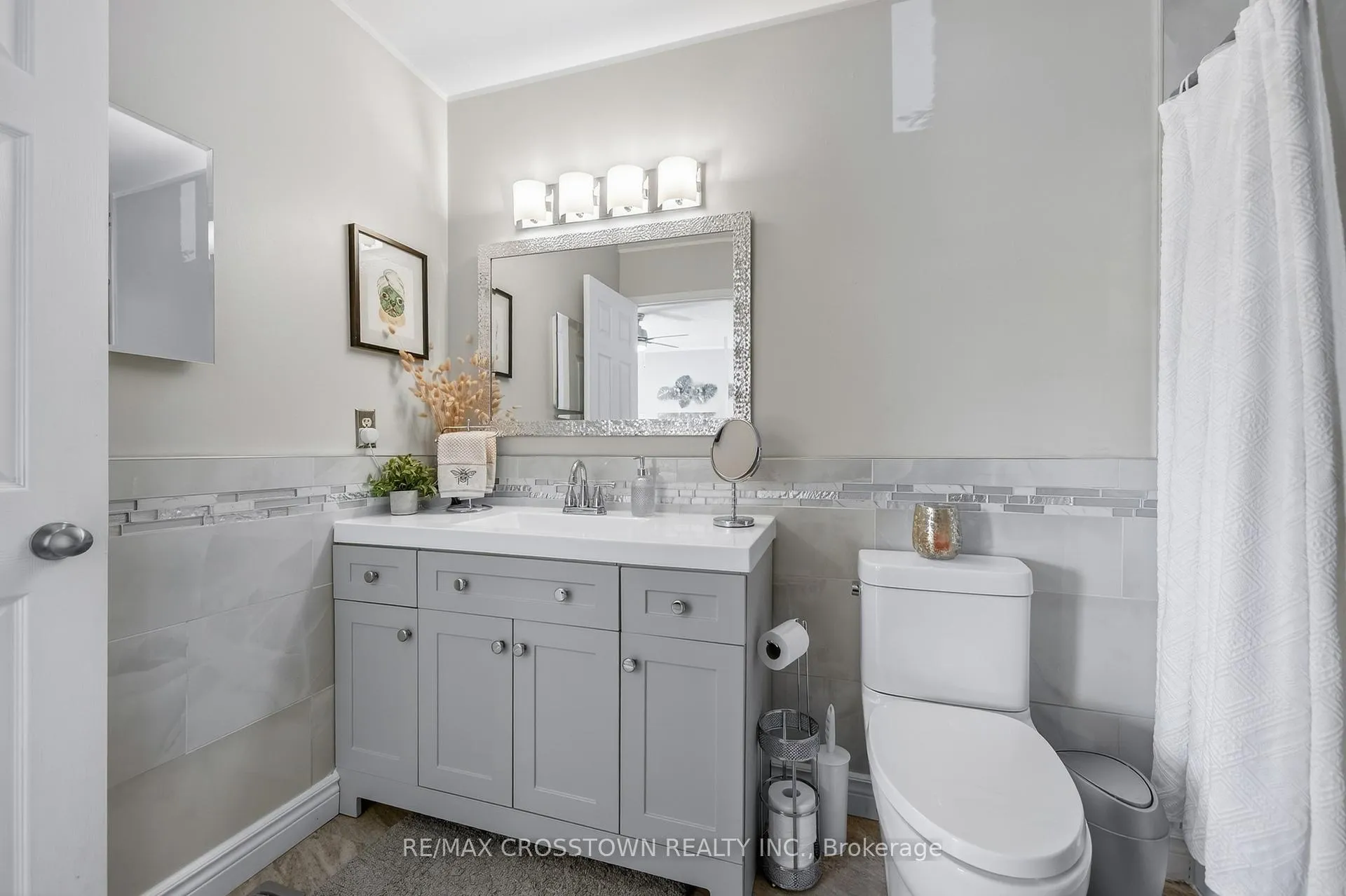 Photo 28 of 47 Lyfytt Crescent, Barrie, West Bayfield — HOMEH