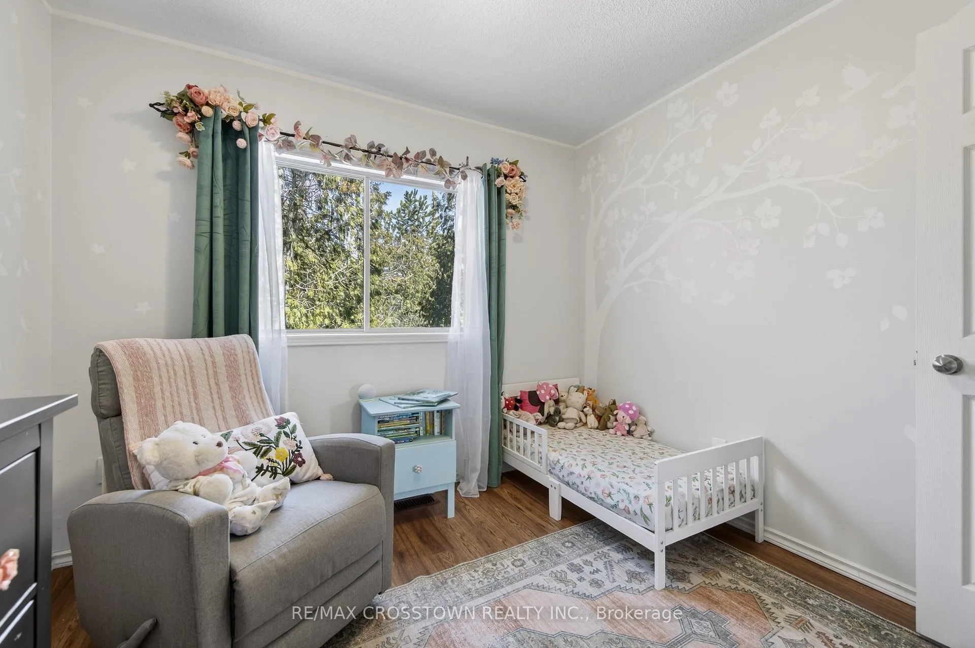 Photo 31 of 47 Lyfytt Crescent, Barrie, West Bayfield — HOMEH