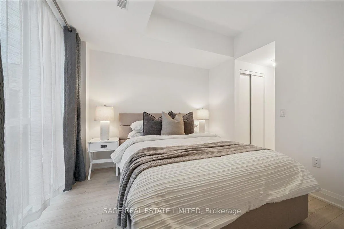 Photo 13 of Unit 203, 56 Coles Avenue, Vaughan, Vaughan Grove — HOMEH