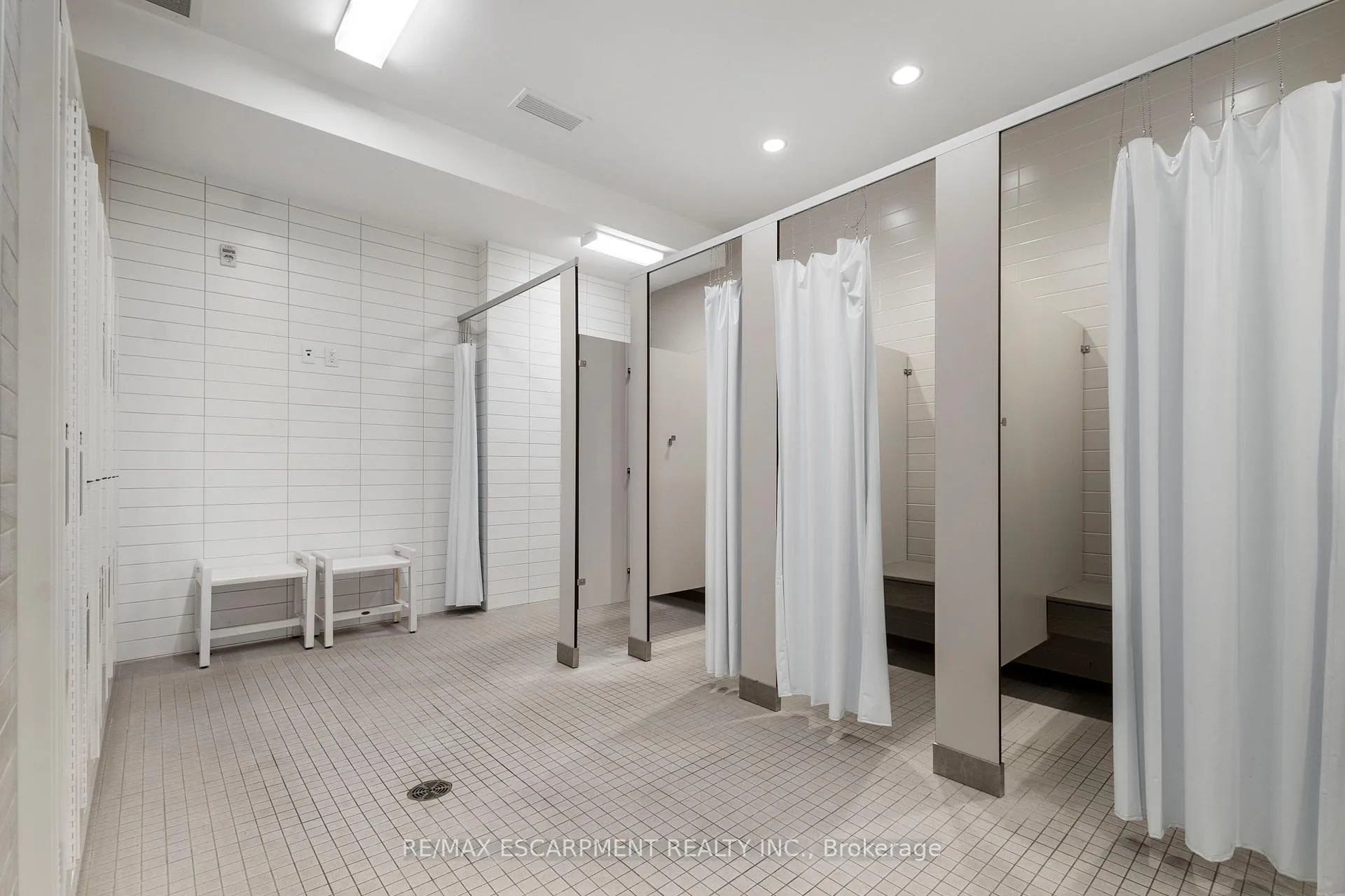 Photo 8 of 25 Jaczenko Terrace, Hamilton, Kennedy — HOMEH