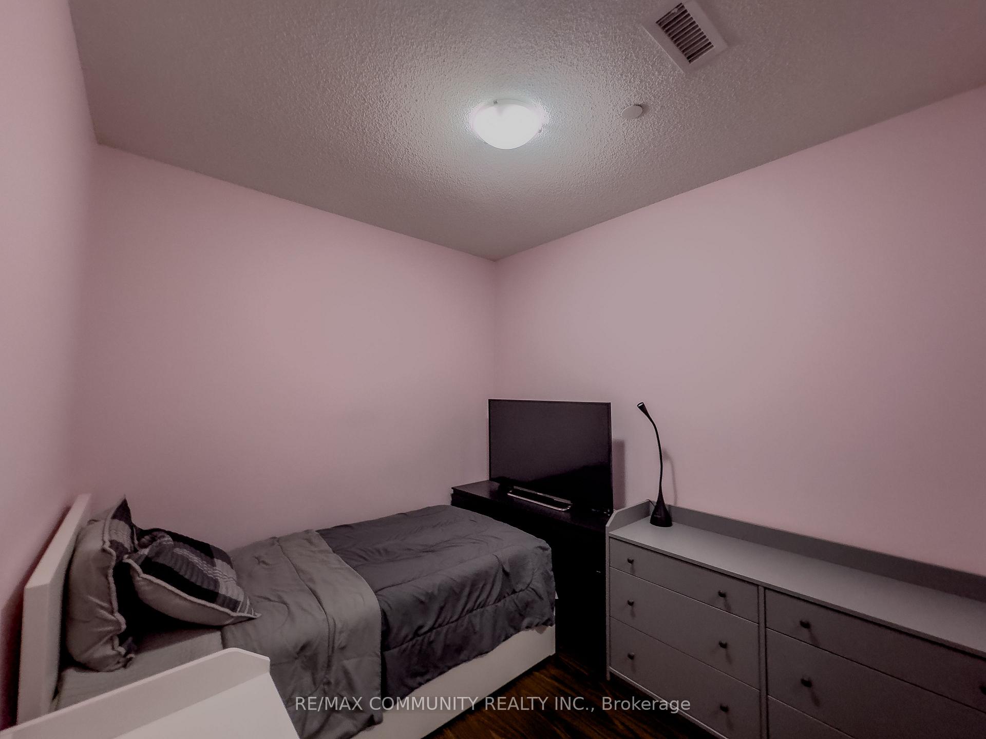 Photo 11 of Unit 121, 7400 Markham Road, Markham, Middlefield — HOMEH