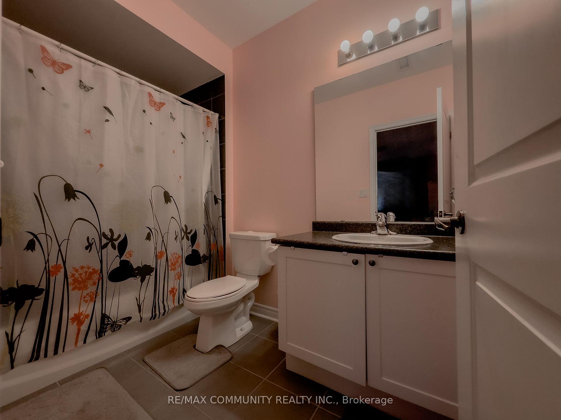 Photo 12 of Unit 121, 7400 Markham Road, Markham, Middlefield — HOMEH