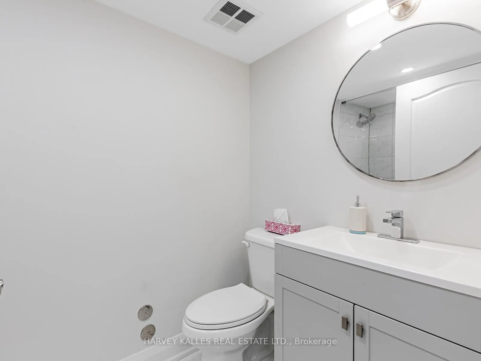 Photo 16 of Unit 211, 7 Townsgate Drive, Vaughan, Crestwood-Springfarm-Yorkhill — HOMEH