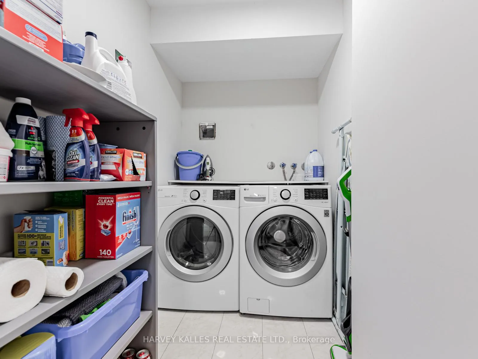 Photo 23 of Unit 211, 7 Townsgate Drive, Vaughan, Crestwood-Springfarm-Yorkhill — HOMEH