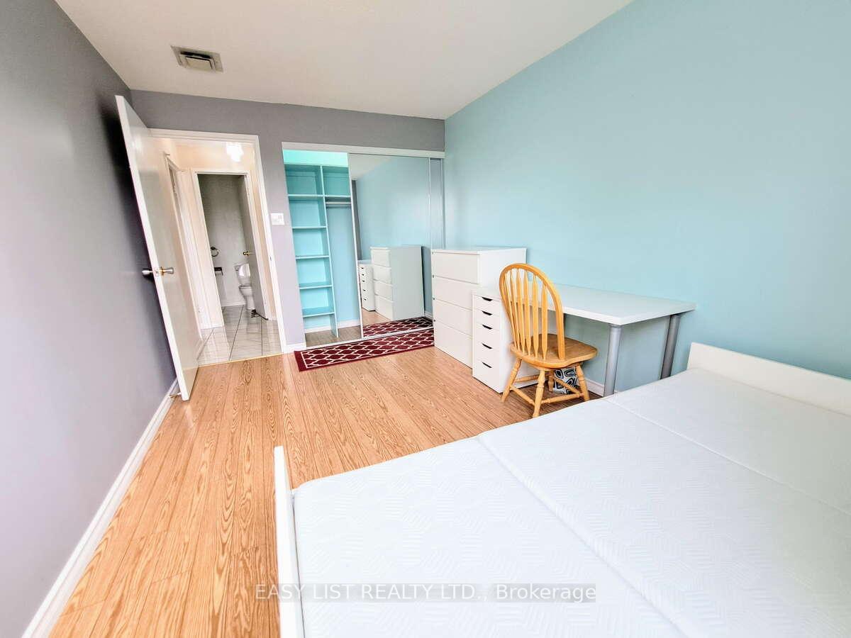 Photo 18 of Unit 401, 373 Laurier Avenue E, Ottawa, Sandy Hill — HOMEH