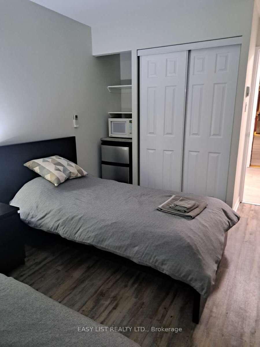 Photo 62 of Unit 401, 373 Laurier Avenue E, Ottawa, Sandy Hill — HOMEH