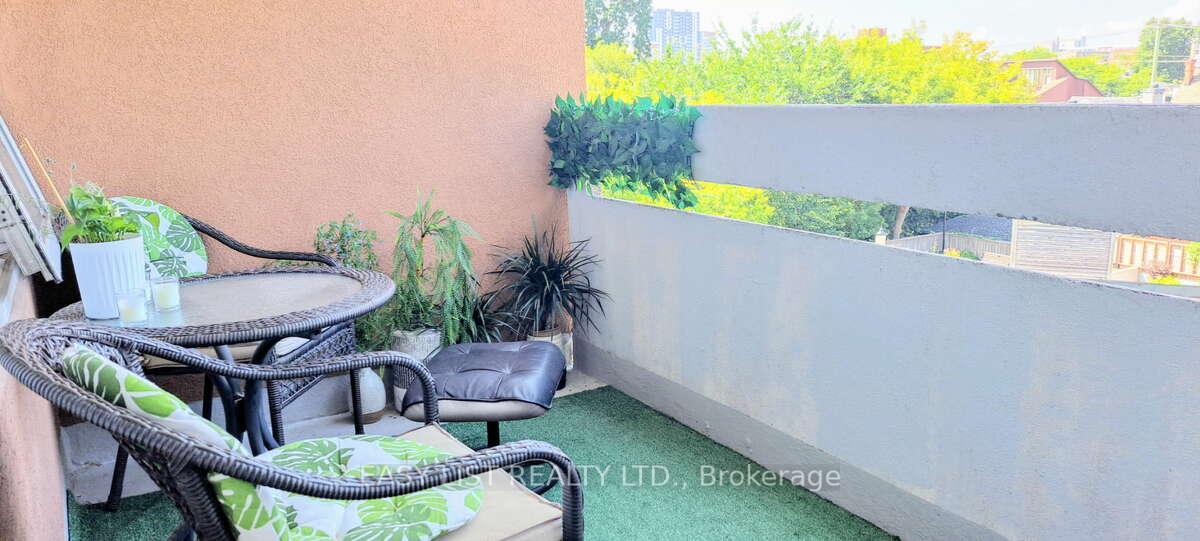 Photo 41 of Unit 401, 373 Laurier Avenue E, Ottawa, Sandy Hill — HOMEH