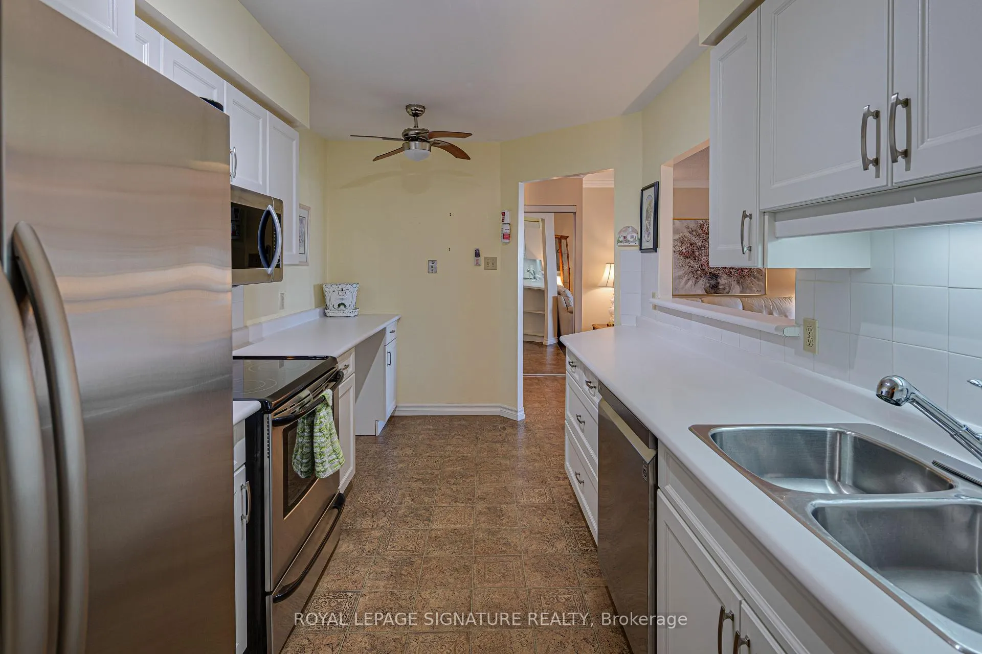 Photo 20 of Unit 1419, 1880 Valley Farm Road, Pickering, Town Centre — HOMEH