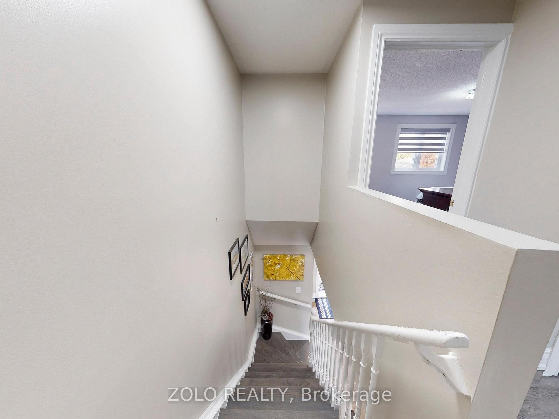 Photo 19 of 69 Lion's Gate Boulevard, Barrie, Little Lake — HOMEH