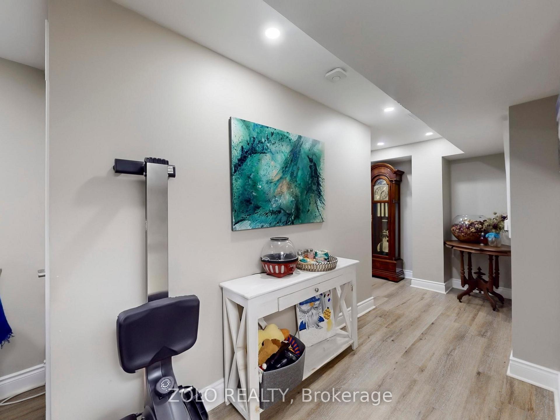 Photo 28 of 69 Lion's Gate Boulevard, Barrie, Little Lake — HOMEH