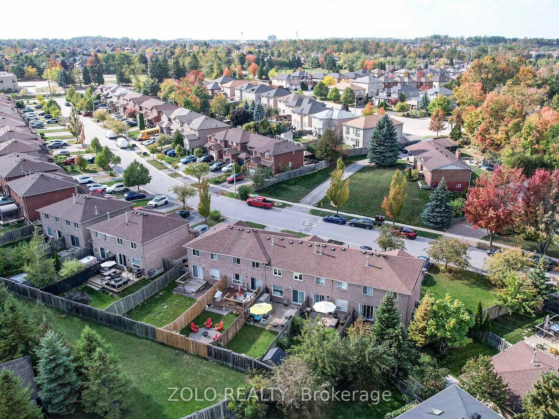Photo 47 of 69 Lion's Gate Boulevard, Barrie, Little Lake — HOMEH