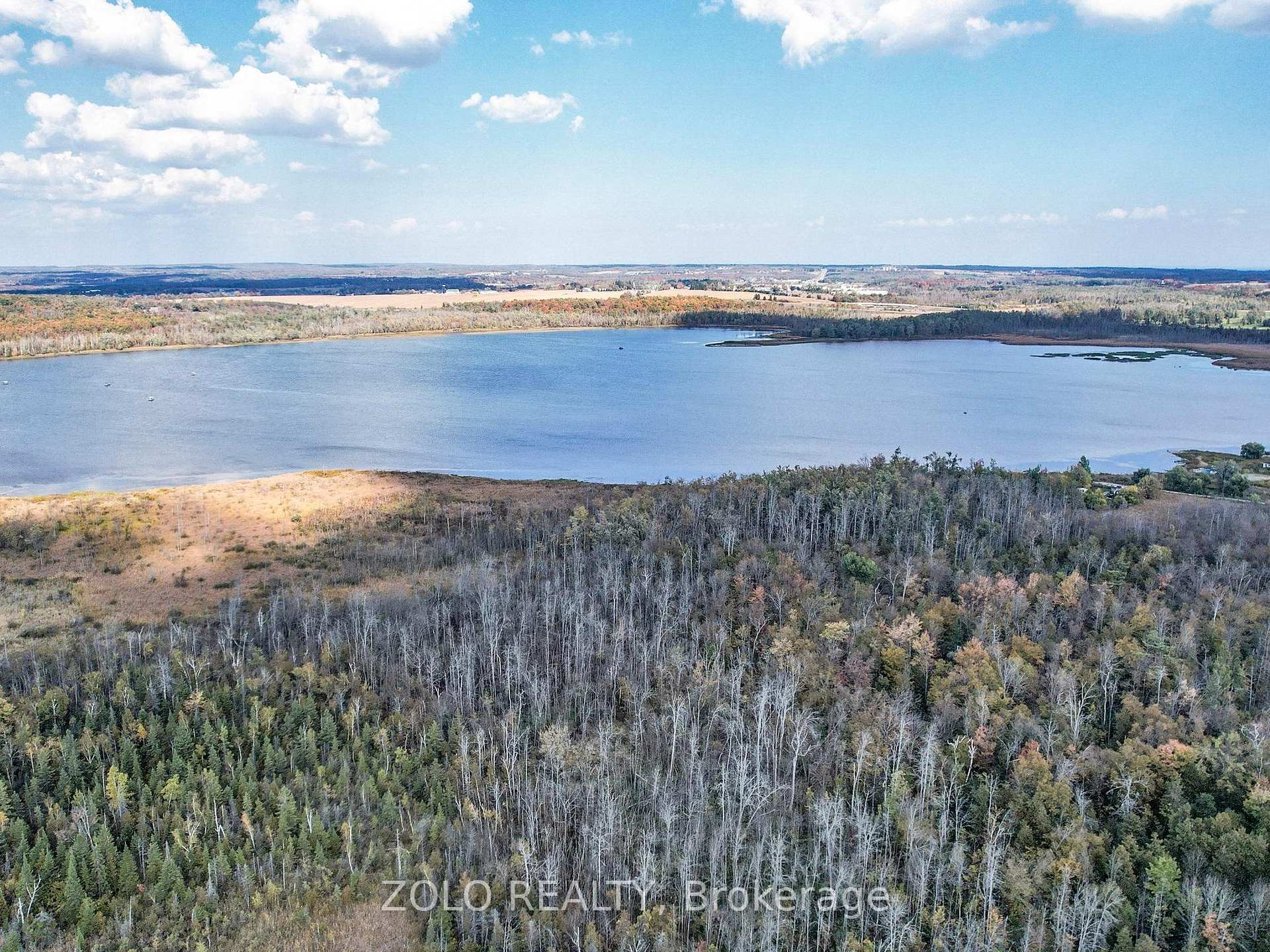 Photo 48 of 69 Lion's Gate Boulevard, Barrie, Little Lake — HOMEH