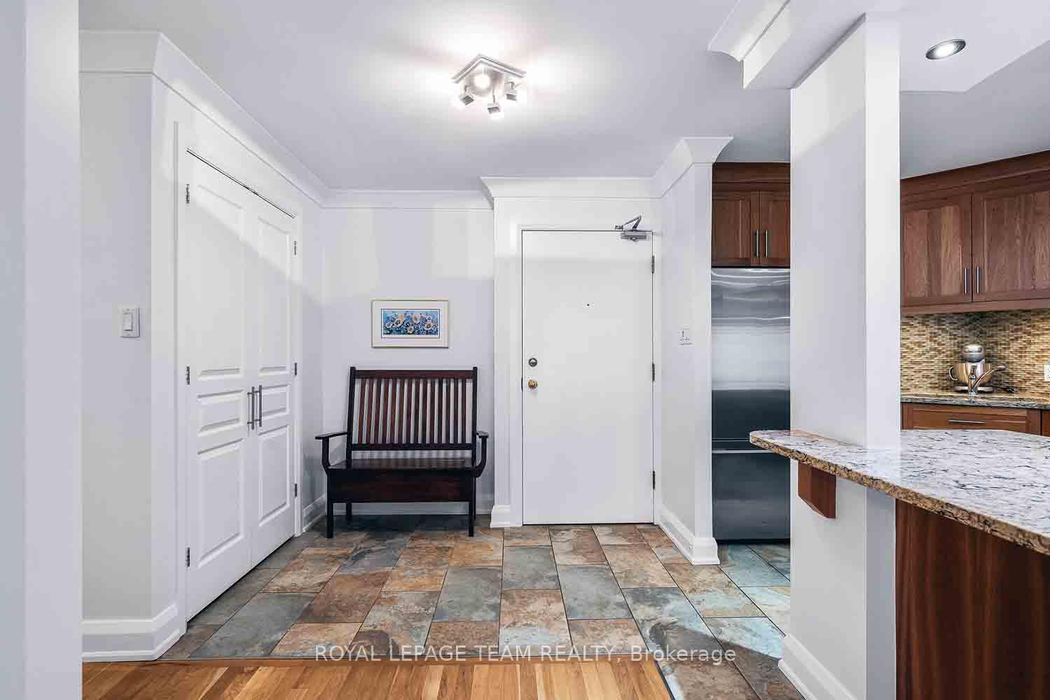 Photo 7 of Unit 207, 151 Bay Street, Ottawa, Ottawa Centre — HOMEH