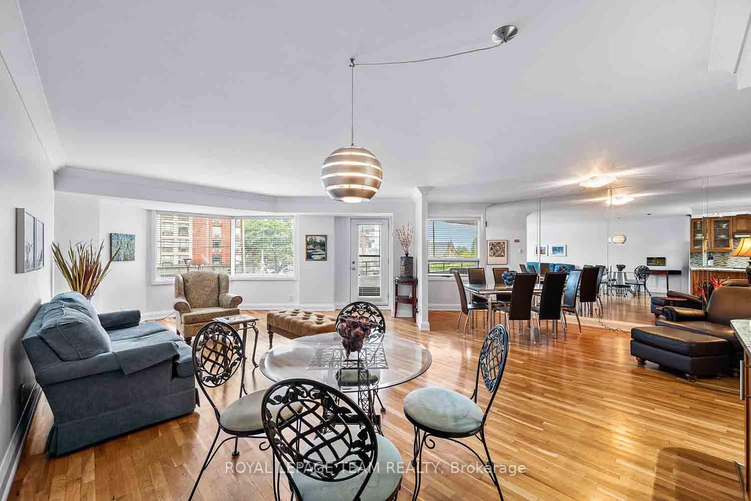 Photo 13 of Unit 207, 151 Bay Street, Ottawa, Ottawa Centre — HOMEH