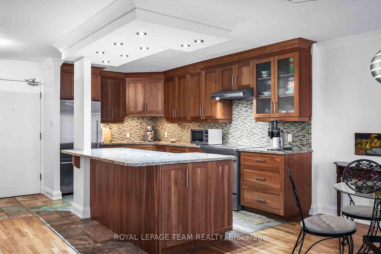 Photo 18 of Unit 207, 151 Bay Street, Ottawa, Ottawa Centre — HOMEH