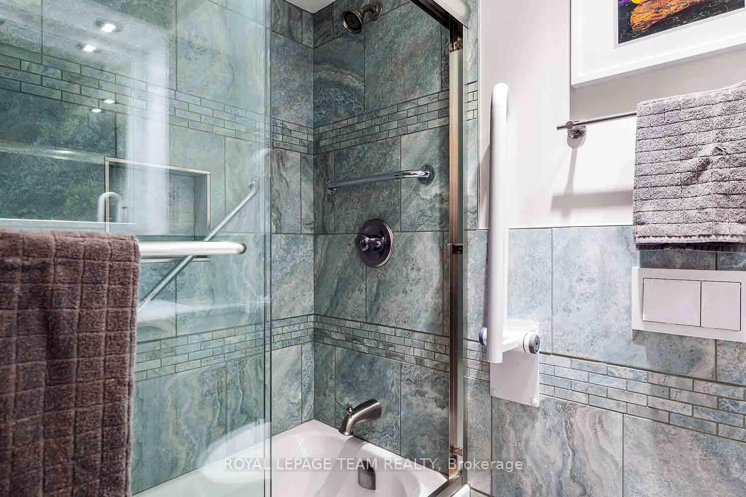 Photo 56 of Unit 207, 151 Bay Street, Ottawa, Ottawa Centre — HOMEH