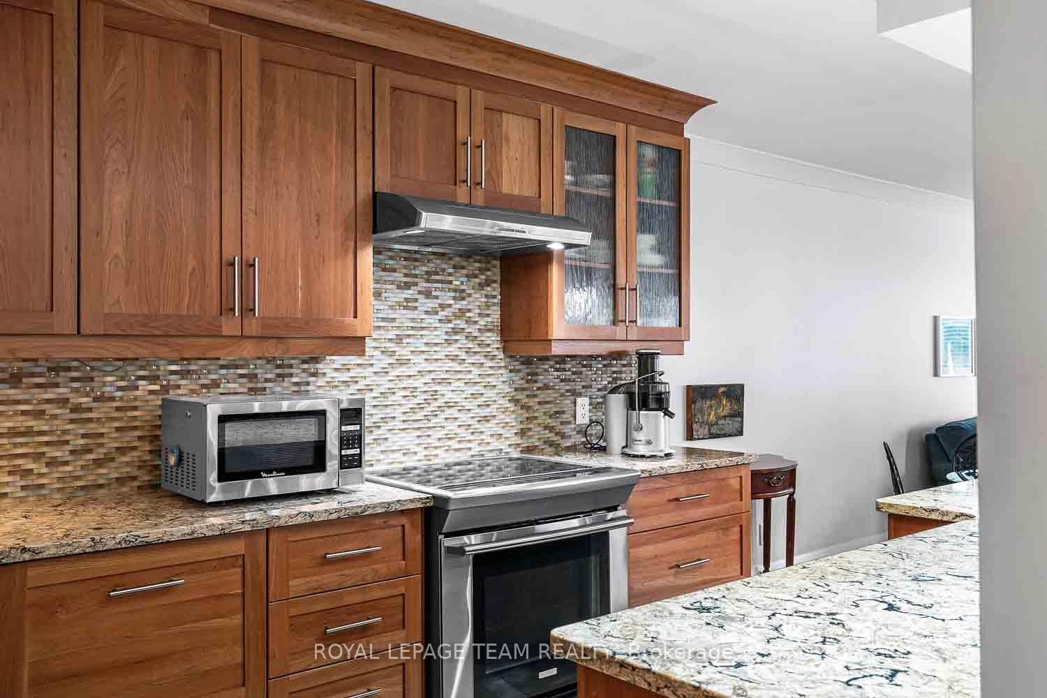 Photo 40 of Unit 207, 151 Bay Street, Ottawa, Ottawa Centre — HOMEH