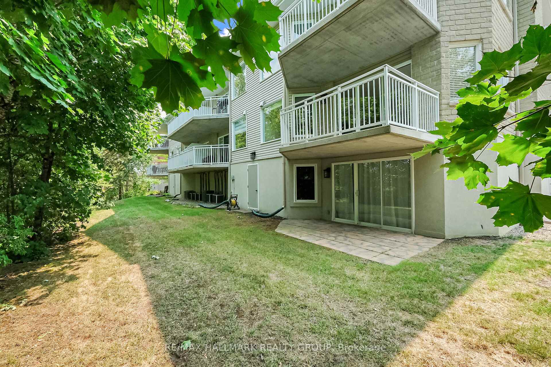 Photo 8 of Unit 1A, 131 Robson Court, Ottawa, Kanata - Kanata Lakes/Heritage Hills — HOMEH