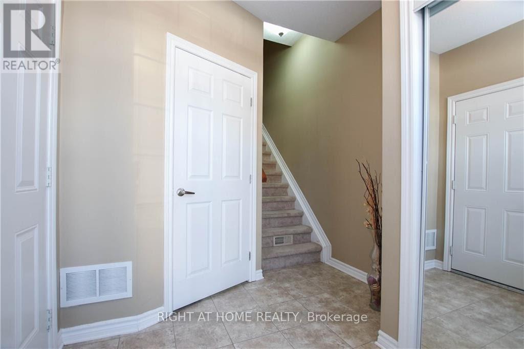 Photo 2 of 2116 Madrid Avenue, Ottawa, Barrhaven - Heritage Park — HOMEH