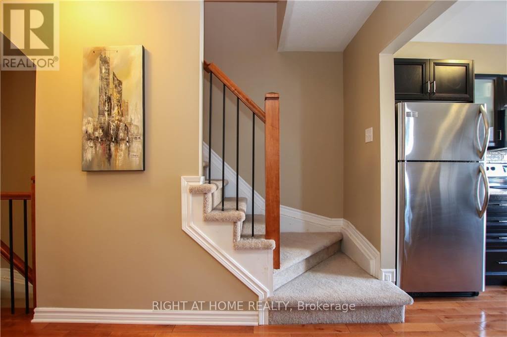 Photo 10 of 2116 Madrid Avenue, Ottawa, Barrhaven - Heritage Park — HOMEH