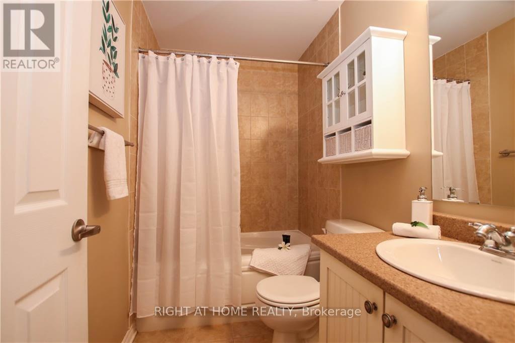 Photo 13 of 2116 Madrid Avenue, Ottawa, Barrhaven - Heritage Park — HOMEH
