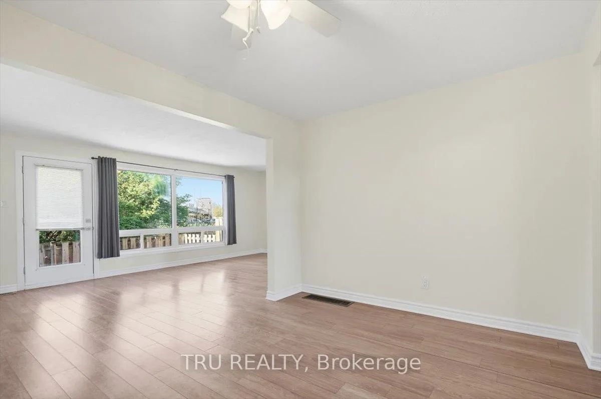 Photo 12 of Unit 302, 2290 Cotters Crescent, Ottawa, Windsor Park Village — HOMEH