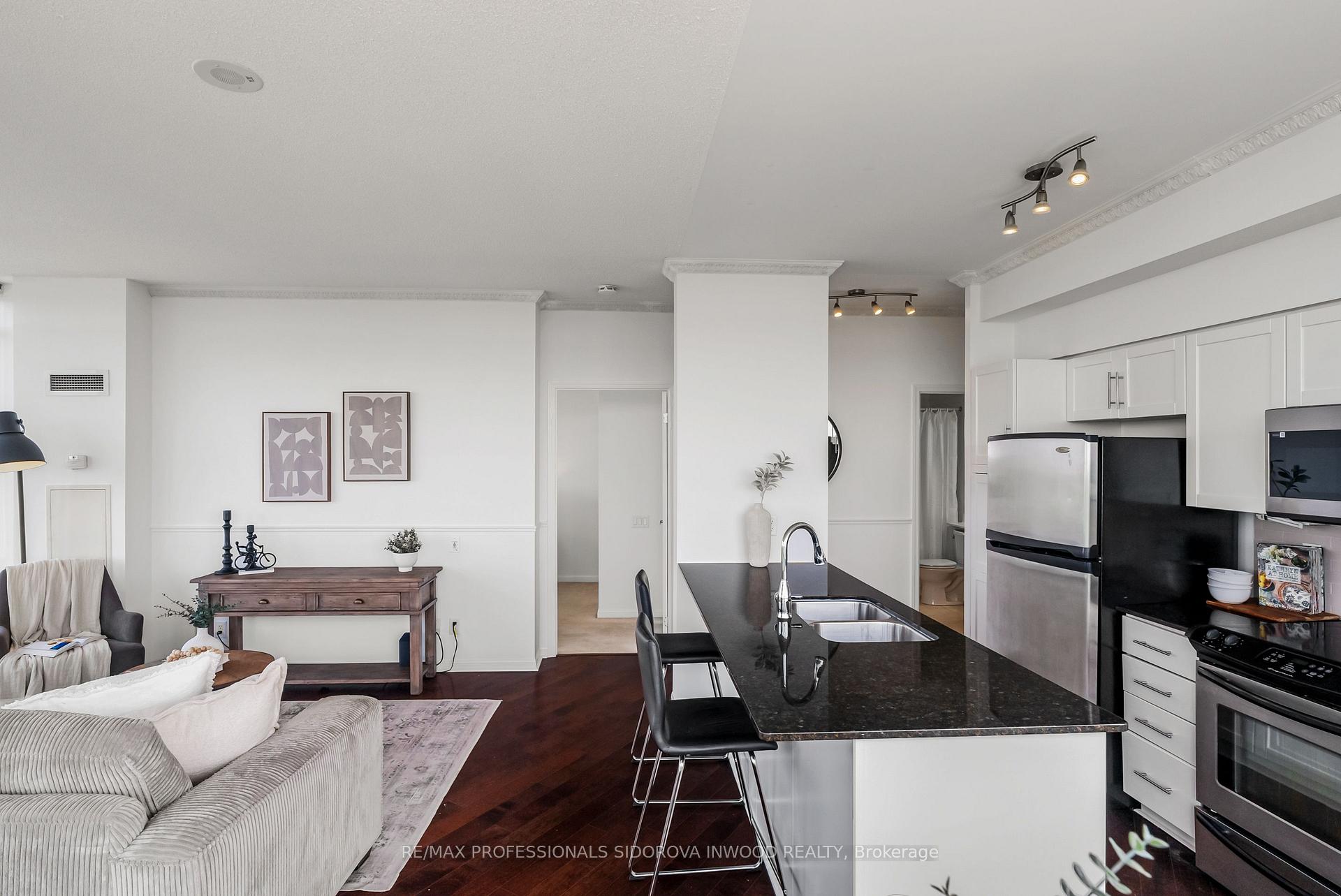Photo 13 of Unit 2005, 15 Windermere Avenue, Toronto, High Park-Swansea — HOMEH