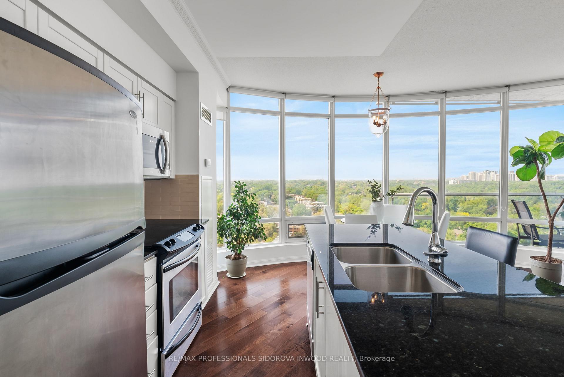 Photo 17 of Unit 2005, 15 Windermere Avenue, Toronto, High Park-Swansea — HOMEH