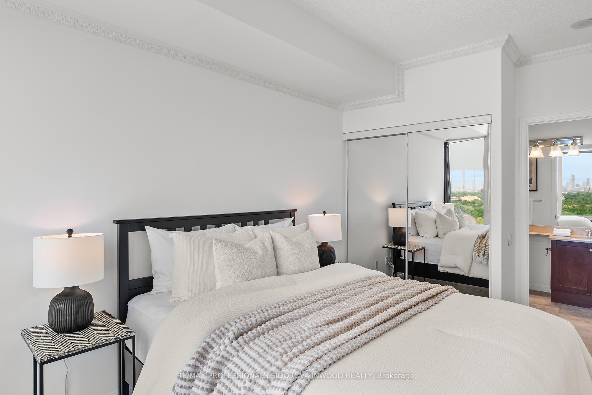Photo 15 of Unit 2005, 15 Windermere Avenue, Toronto, High Park-Swansea — HOMEH