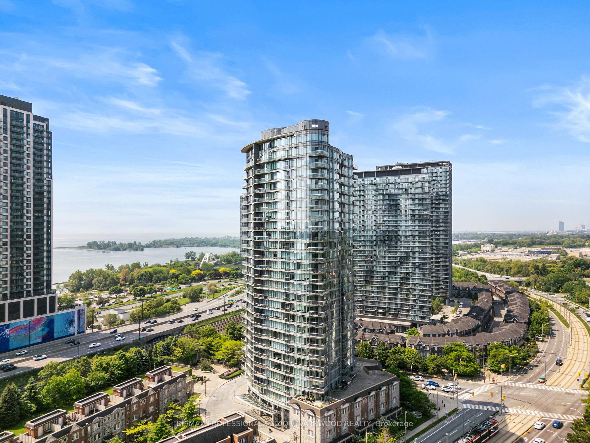 Photo 30 of Unit 2005, 15 Windermere Avenue, Toronto, High Park-Swansea — HOMEH