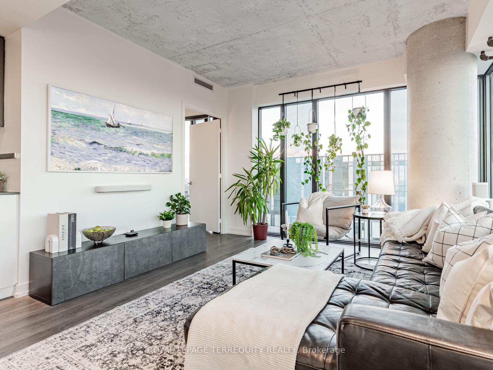 Photo 6 of Unit 4209, 161 Roehampton Avenue, Toronto, Mount Pleasant West — HOMEH