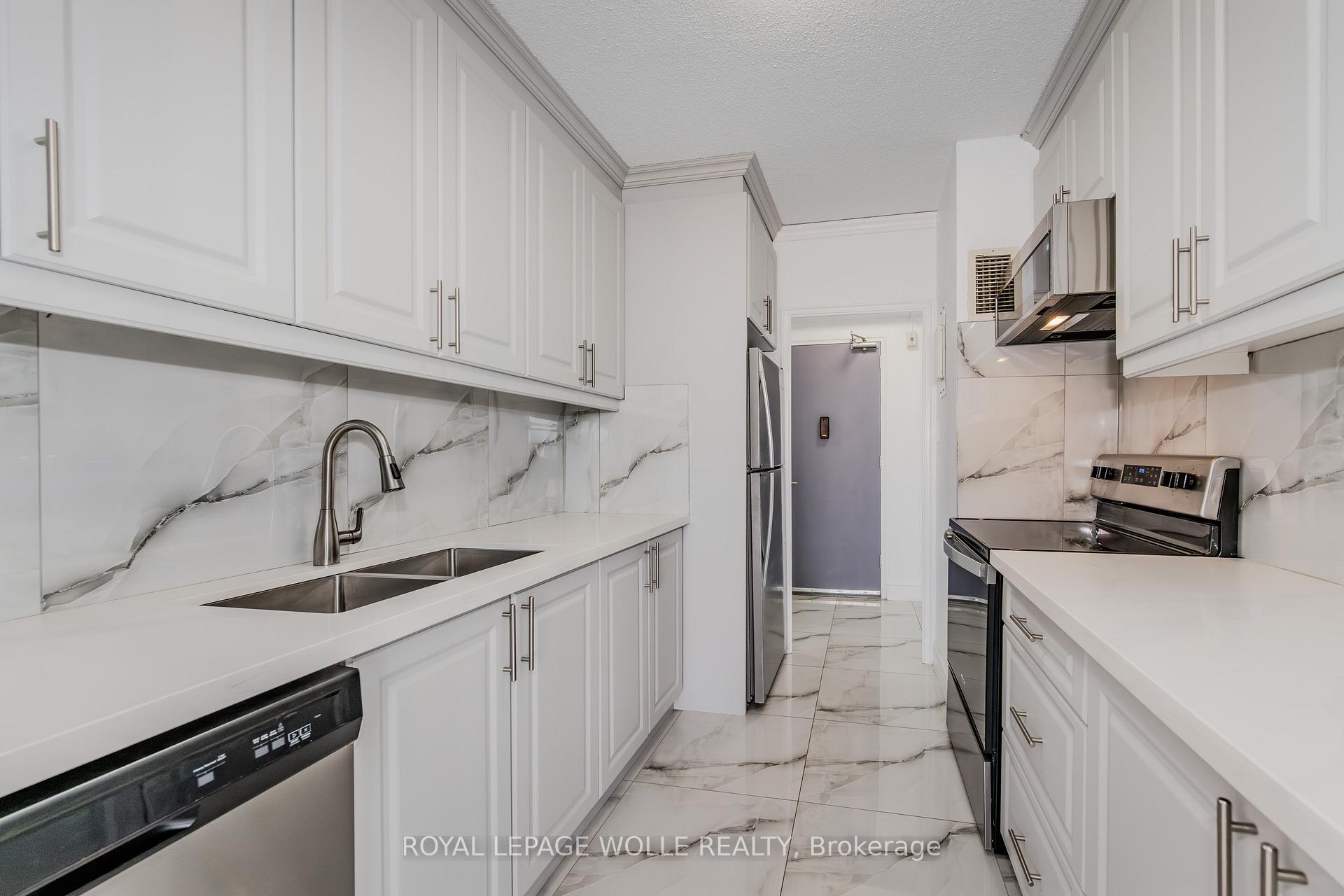 Photo 6 of Unit 708, 45 Westmount Road N, Waterloo, Victoria Hills — HOMEH