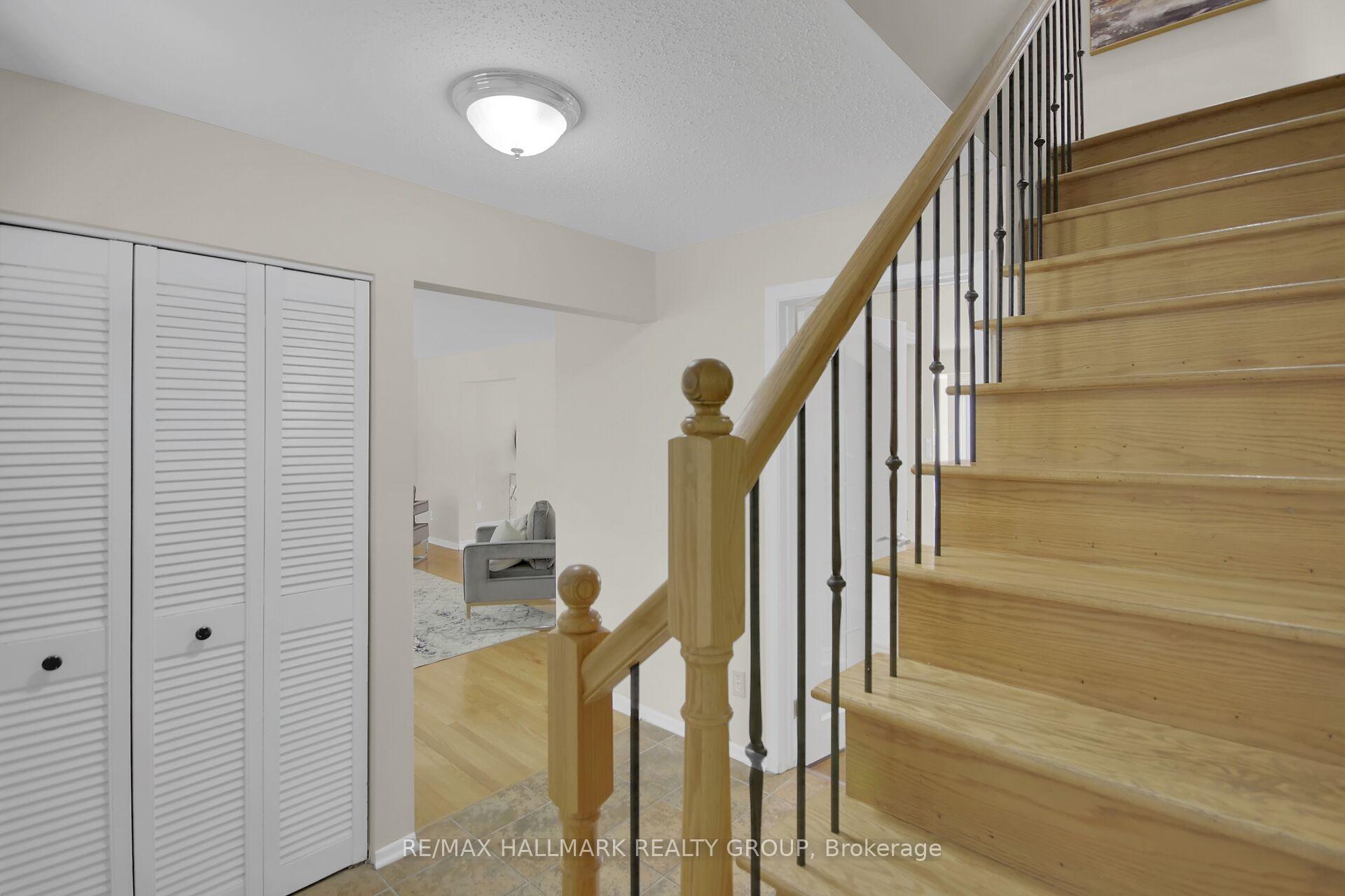Photo 9 of 51 Charkay Street, Ottawa, Borden Farm/Stewart Farm/Carleton Heights/Parkwood Hills — HOMEH