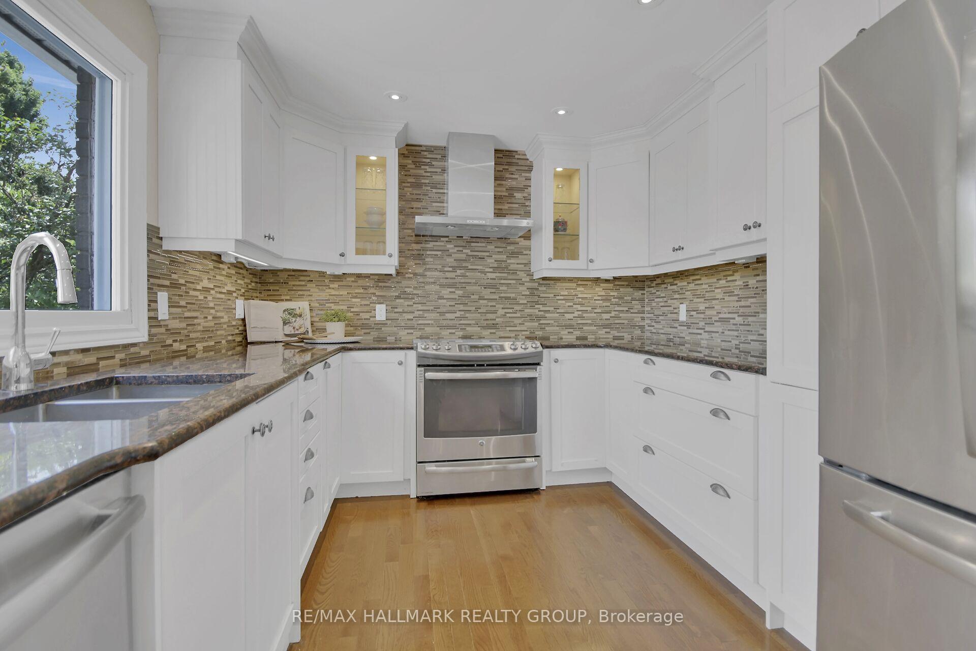 Photo 21 of 51 Charkay Street, Ottawa, Borden Farm/Stewart Farm/Carleton Heights/Parkwood Hills — HOMEH