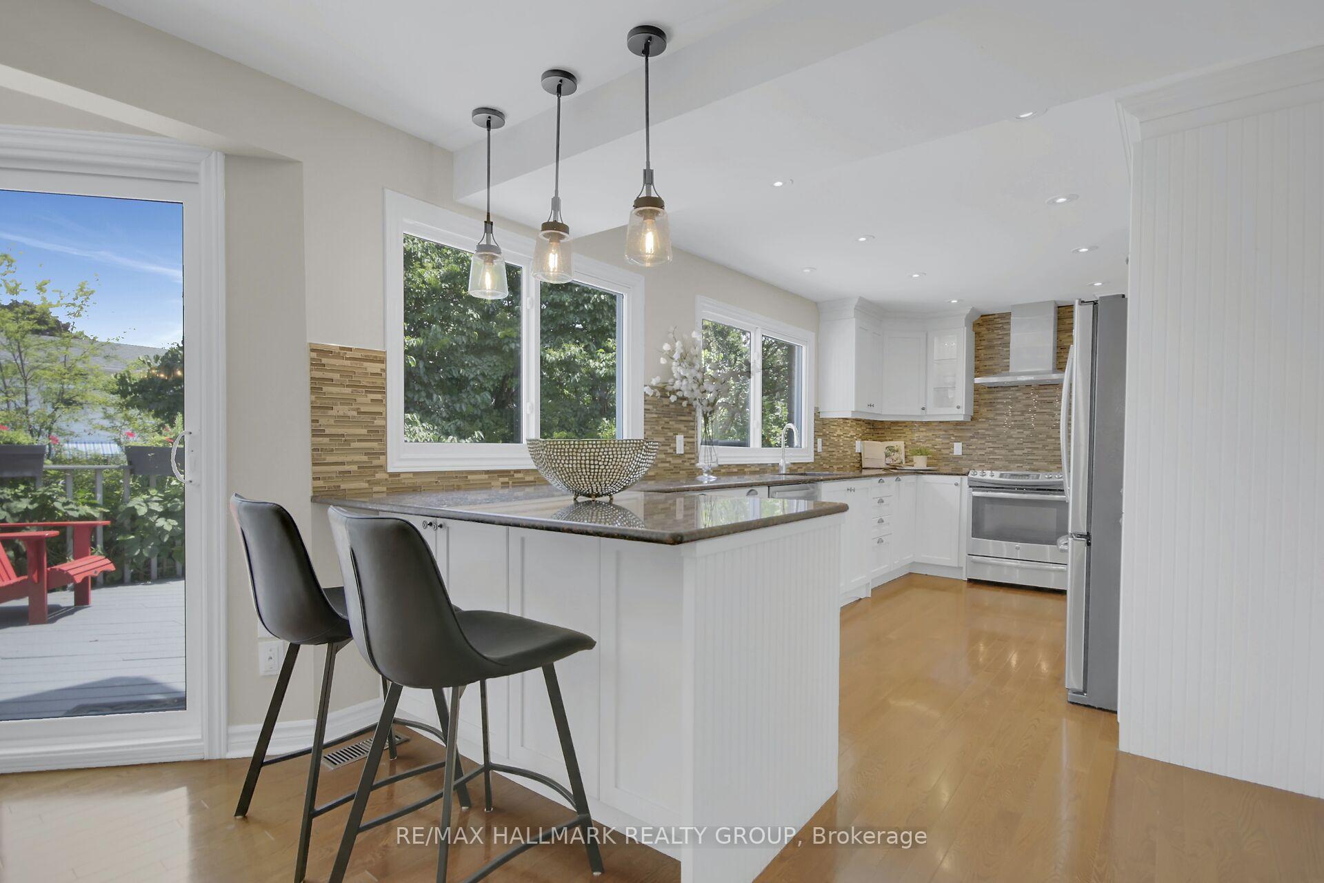 Photo 22 of 51 Charkay Street, Ottawa, Borden Farm/Stewart Farm/Carleton Heights/Parkwood Hills — HOMEH