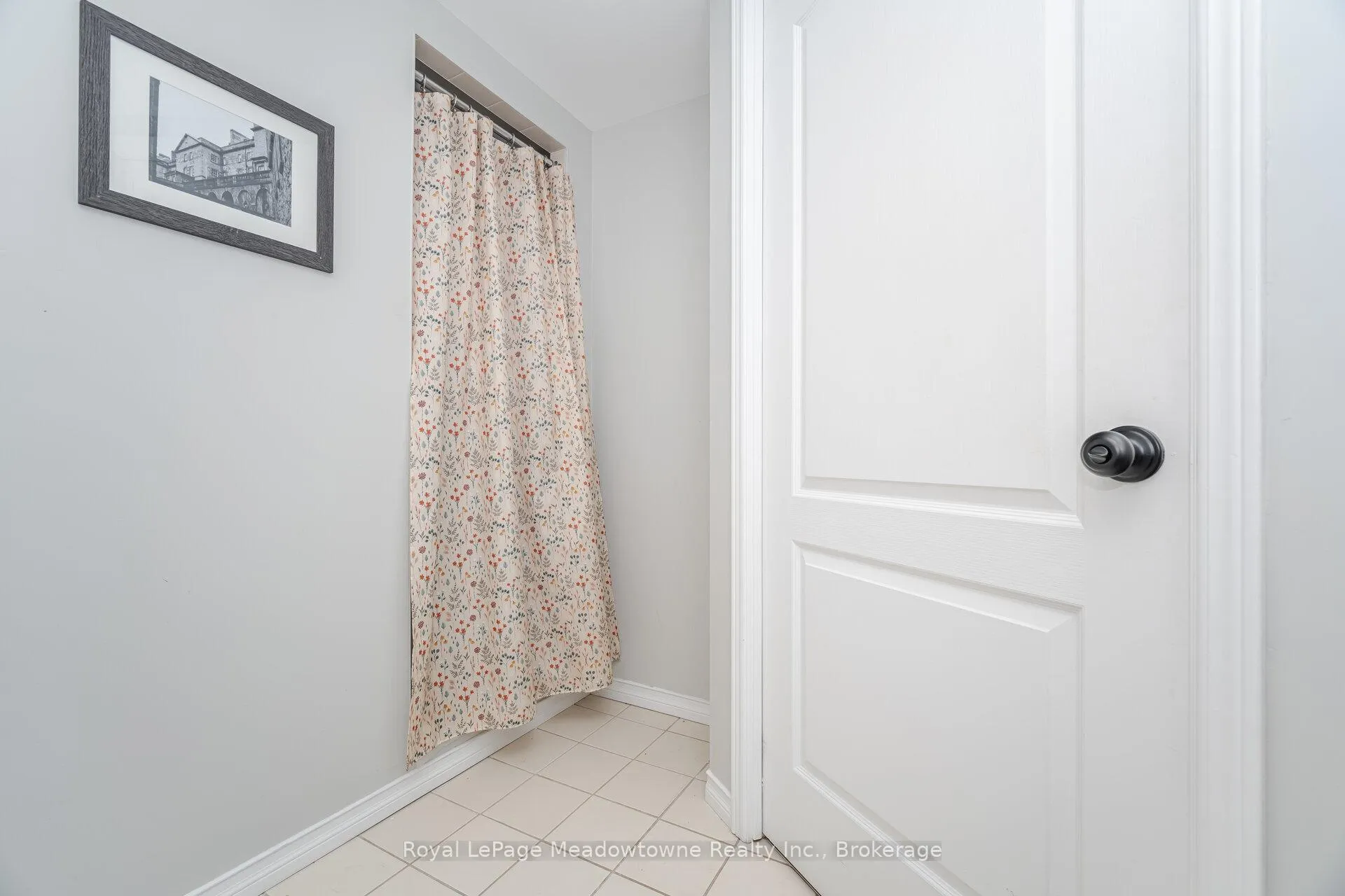 Photo 24 of Unit 1003, 100 Millside Drive, Milton, Old Milton — HOMEH