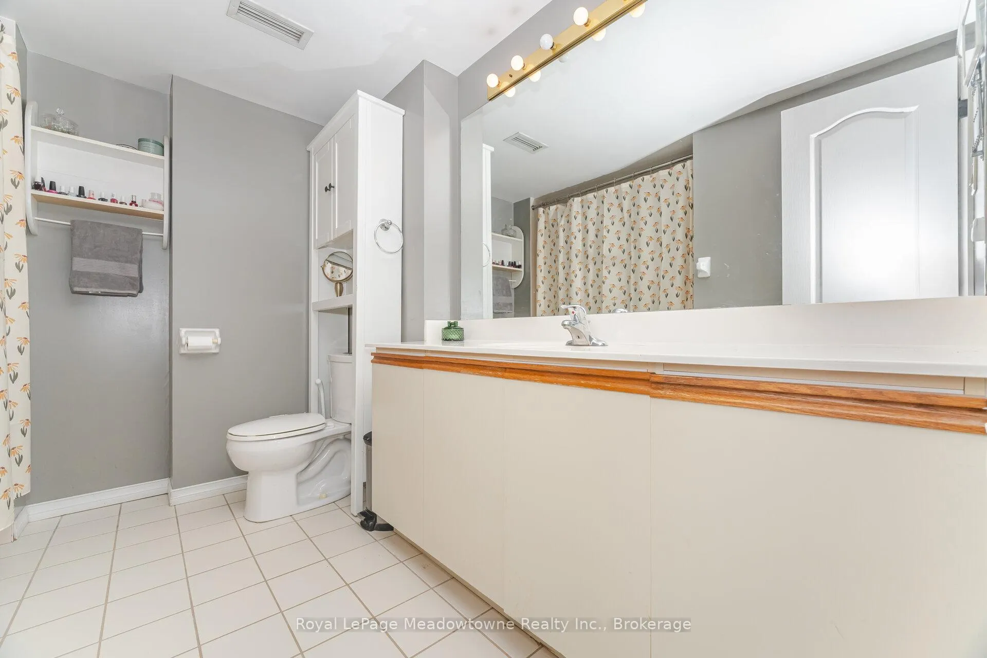 Photo 33 of Unit 1003, 100 Millside Drive, Milton, Old Milton — HOMEH