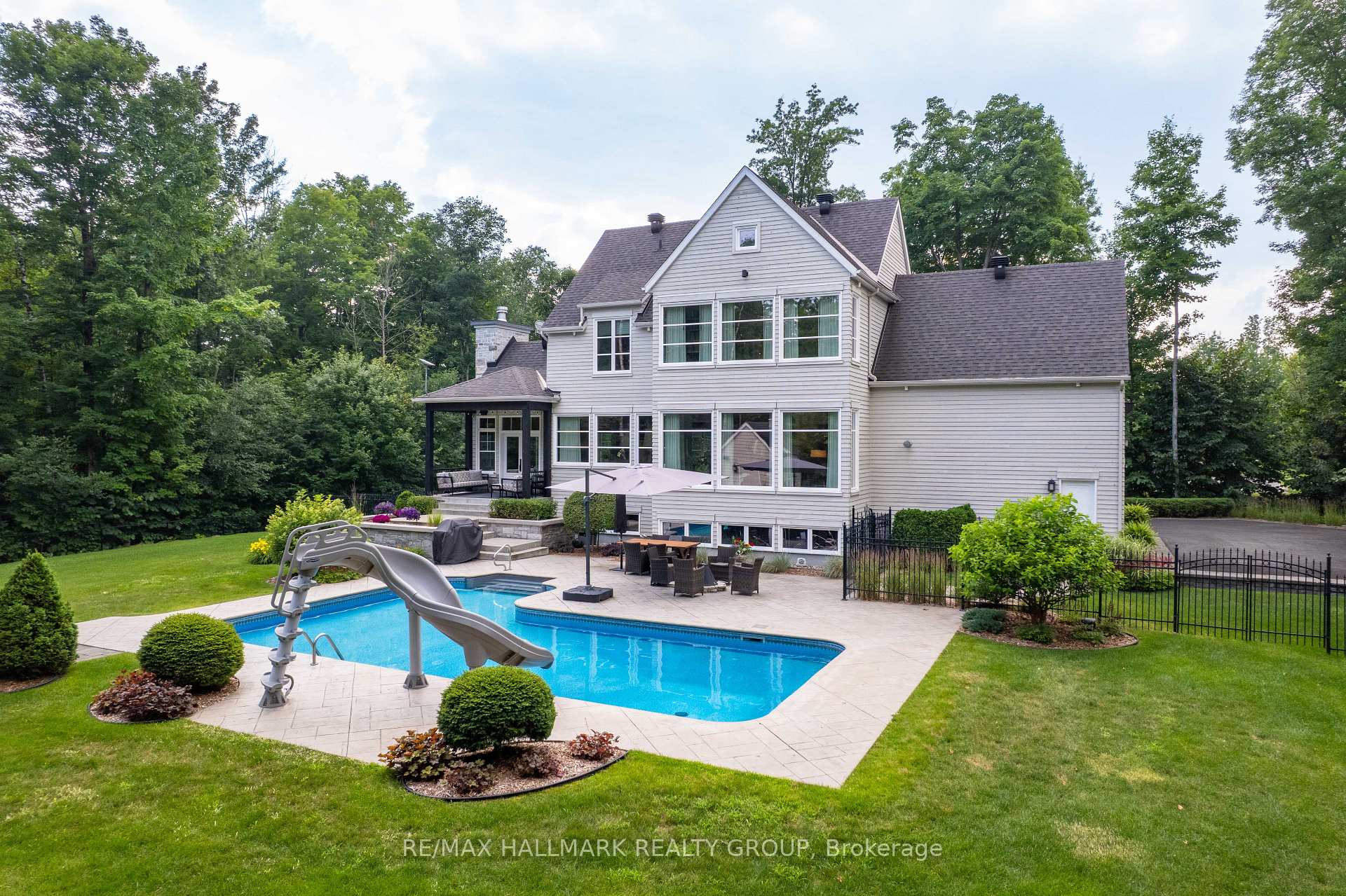 Photo 4 of 39 Jacquot Street, Champlain, Champlain Twp — HOMEH