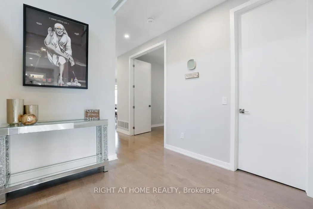 Photo 4 of 159 Rockmelon Street, Ottawa, Riverside South/Gloucester Glen — HOMEH