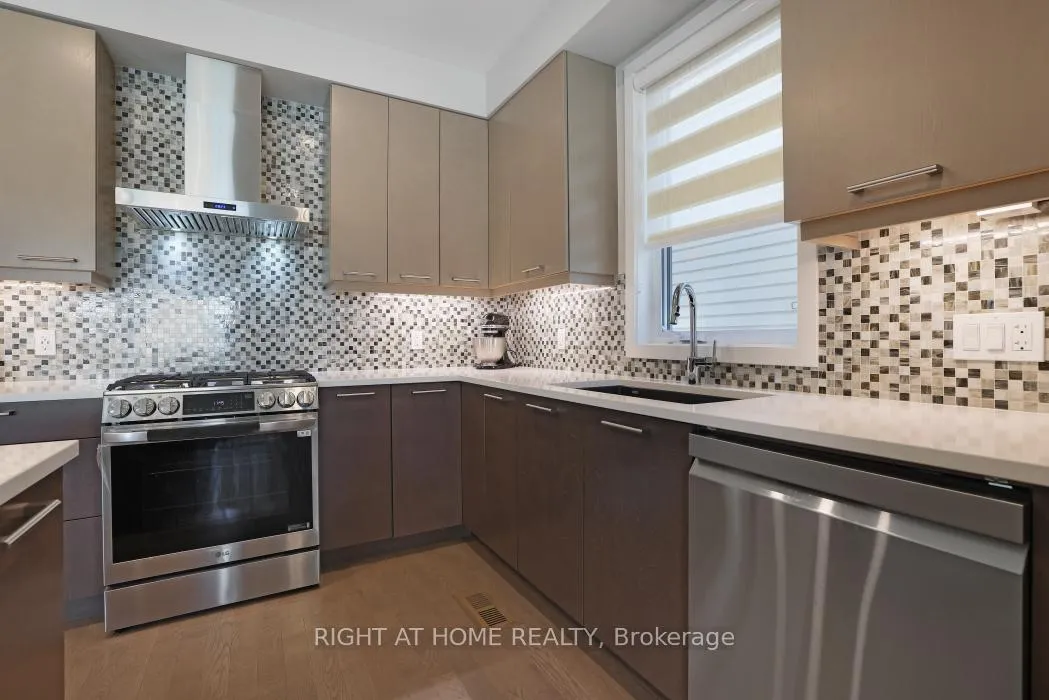 Photo 10 of 159 Rockmelon Street, Ottawa, Riverside South/Gloucester Glen — HOMEH
