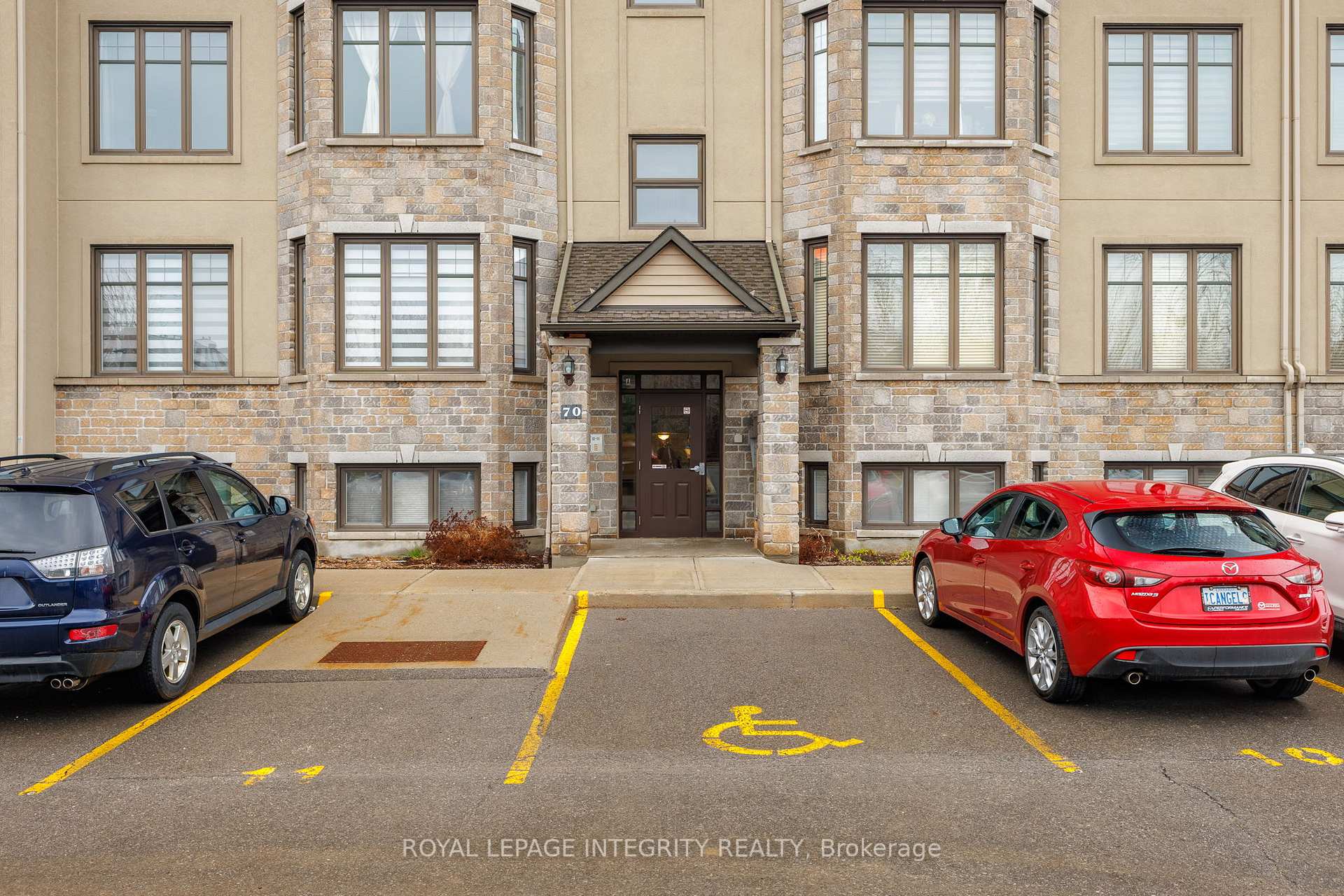 Photo 2 of Unit 7, 70 Prestige Circle, Ottawa, Chatelaine Village — HOMEH